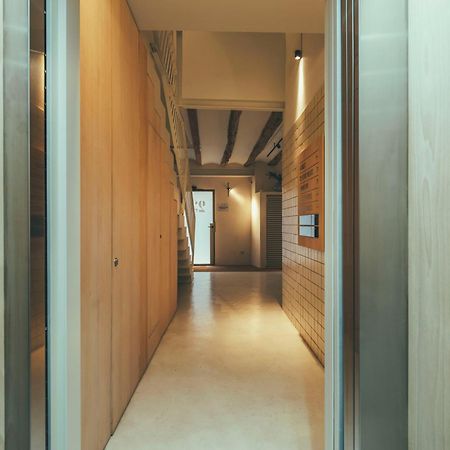 Boutique Apartments 23 Barcelona Exterior photo