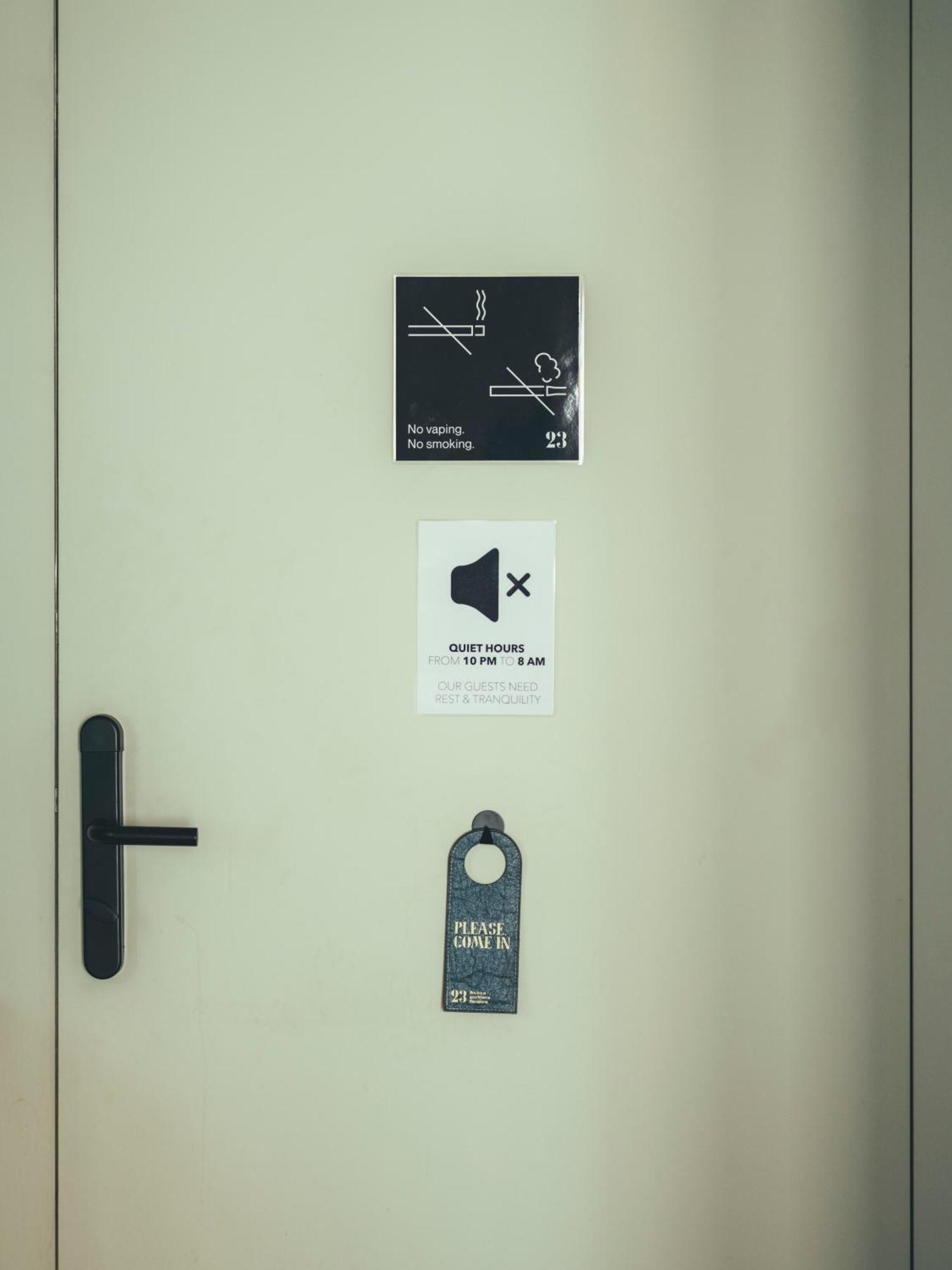 Boutique Apartments 23 Barcelona Exterior photo
