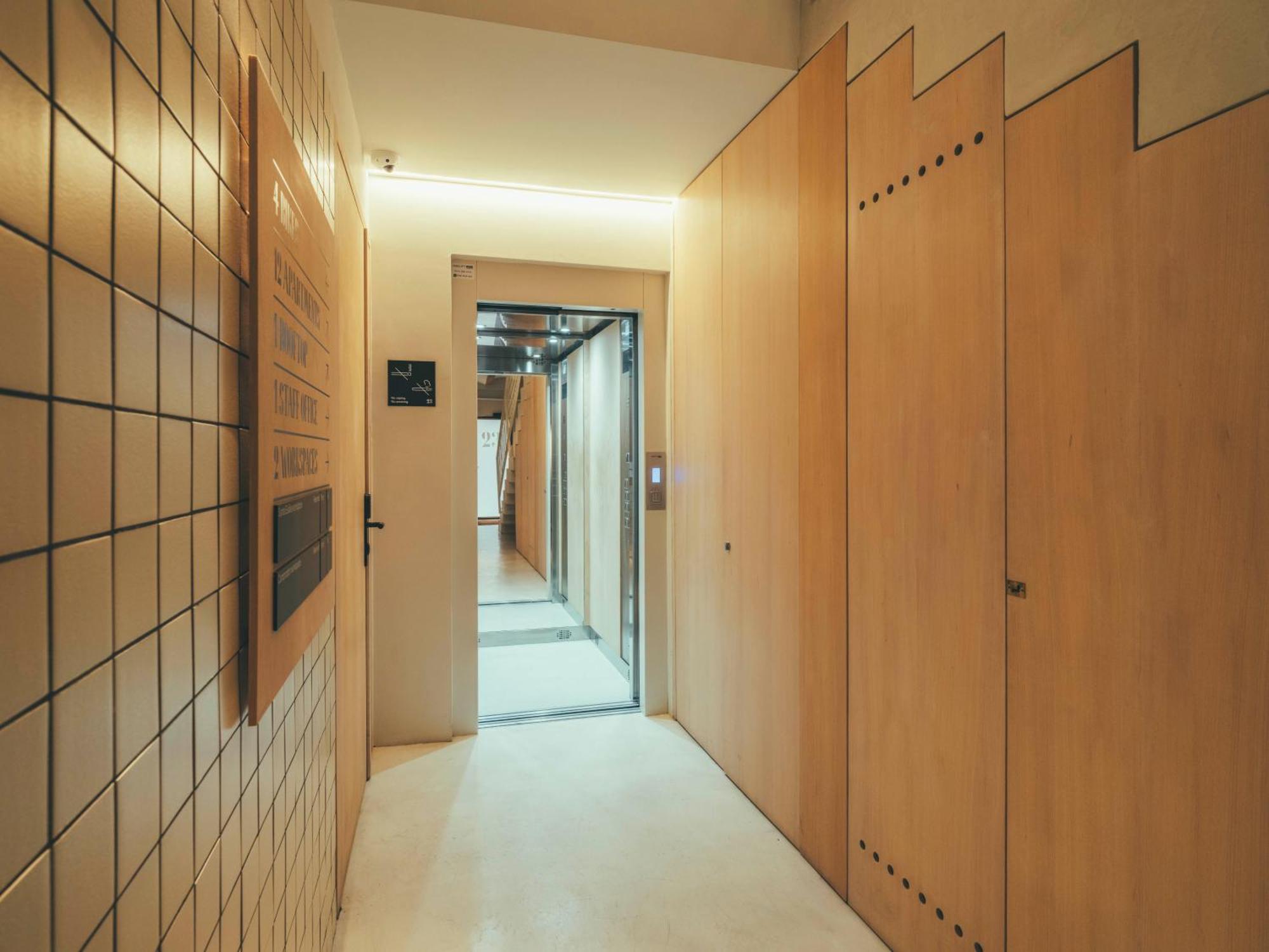 Boutique Apartments 23 Barcelona Exterior photo
